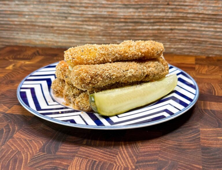 Fried Pickle Mozzarella Sticks: Crispy & Cheesy!