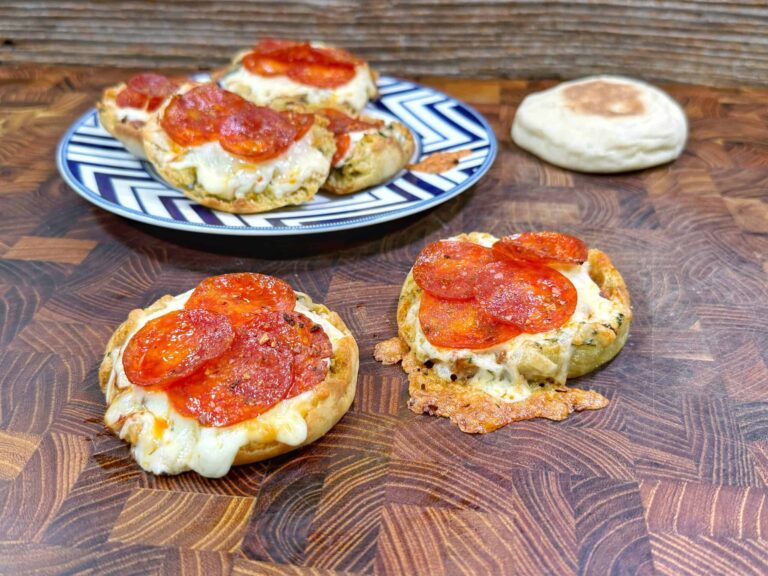 BEST English Muffin Pizza Recipe – Easy Snacks!